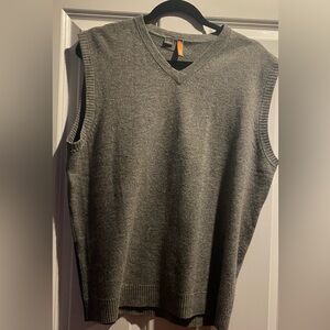 CBK Men’s Gray Sweater Vest Sz L